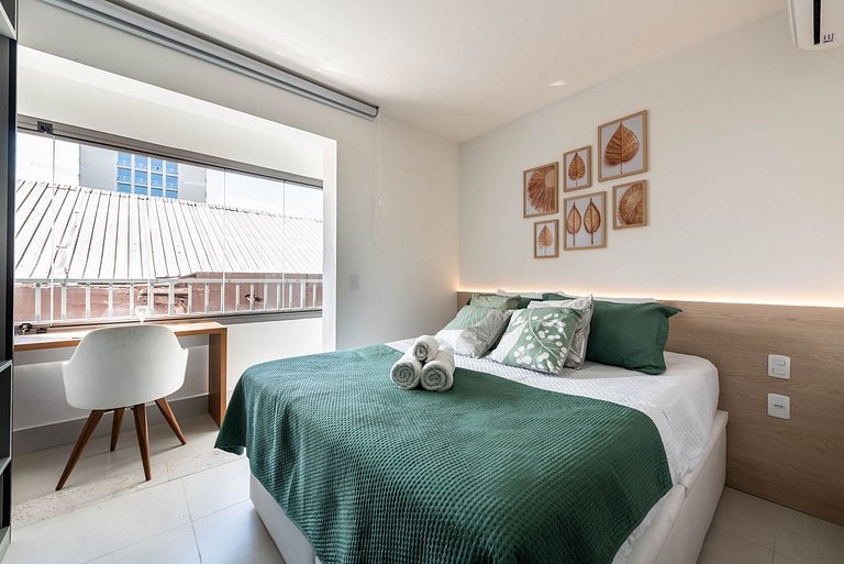 Studio porteira fechada a 50m do metrô: pronto para morar ou