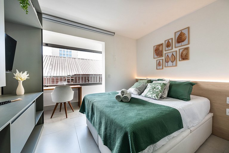 Studio porteira fechada a 50m do metrô: pronto para morar ou