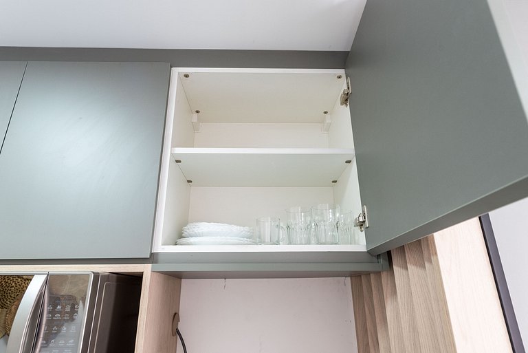 Studio porteira fechada a 50m do metrô: pronto para morar ou