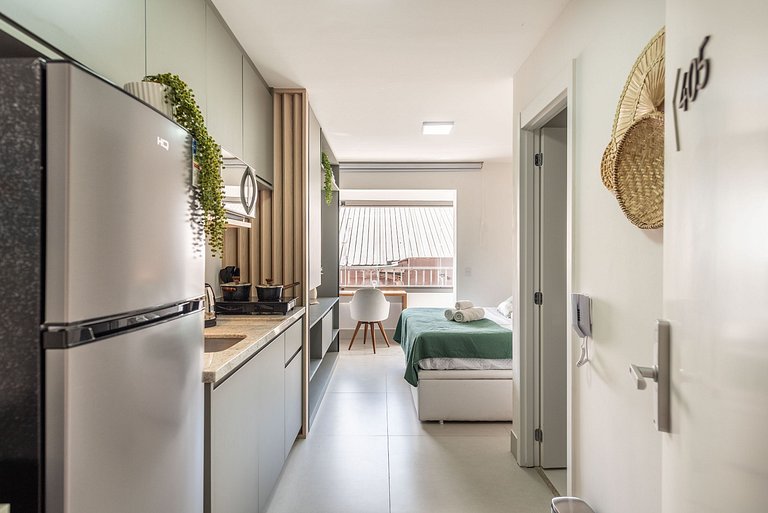 Studio porteira fechada a 50m do metrô: pronto para morar ou