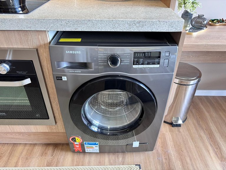 Studio Completo, Prox. Metrô Ana Rosa!