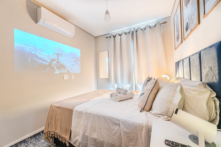 Ap Novinho c/ Varanda Garden e Telão - Aceita Pet