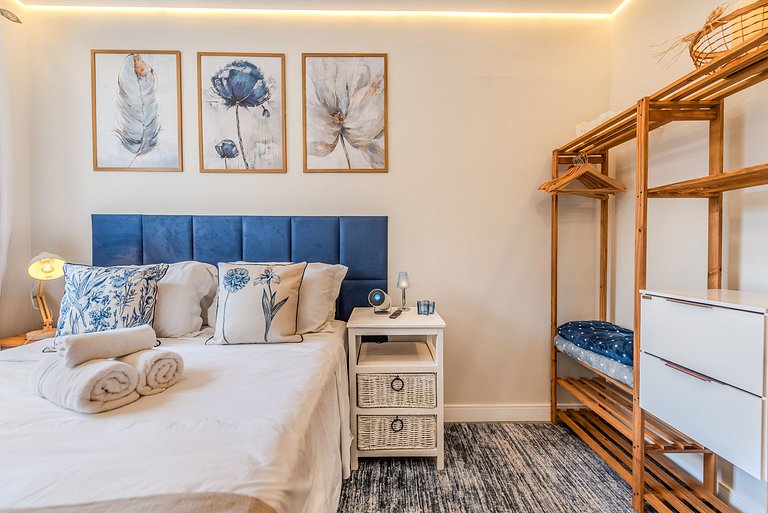 Ap Novinho c/ Varanda Garden e Telão - Aceita Pet