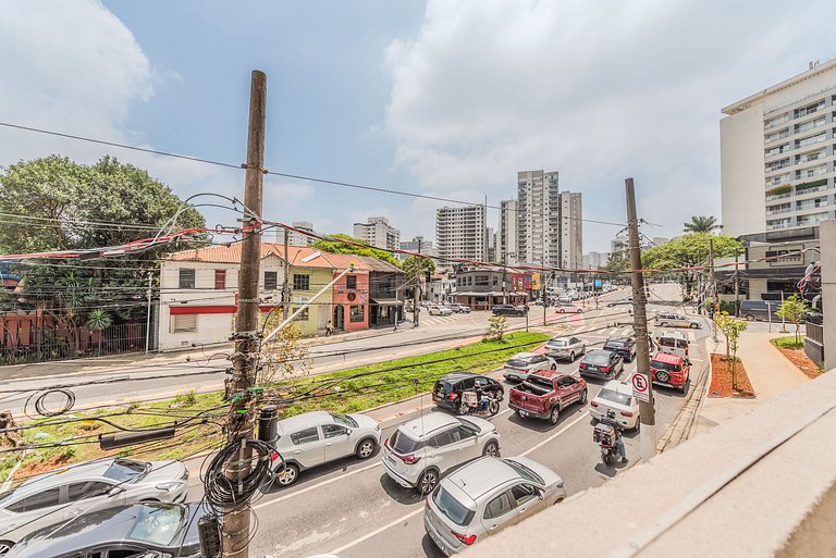 Ap Novinho c/ Varanda Garden e Telão - Aceita Pet