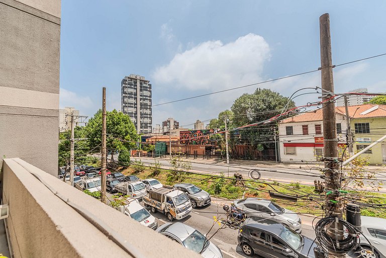 Ap Novinho c/ Varanda Garden e Telão - Aceita Pet