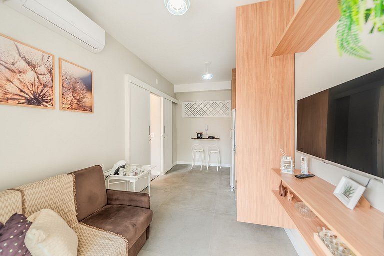 Ap Novinho c/ Varanda Garden e Telão - Aceita Pet