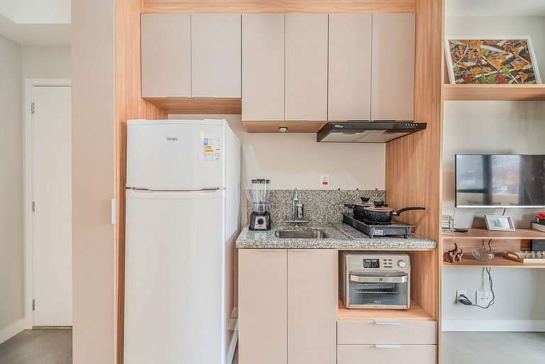 Ap Novinho c/ Varanda Garden e Telão - Aceita Pet