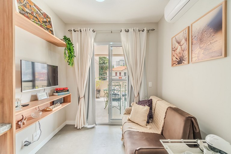 Ap Novinho c/ Varanda Garden e Telão - Aceita Pet