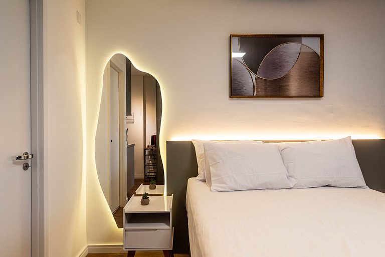 Prox. Metrô Ana Rosa! Studio Completo c/ Sofá-Cama