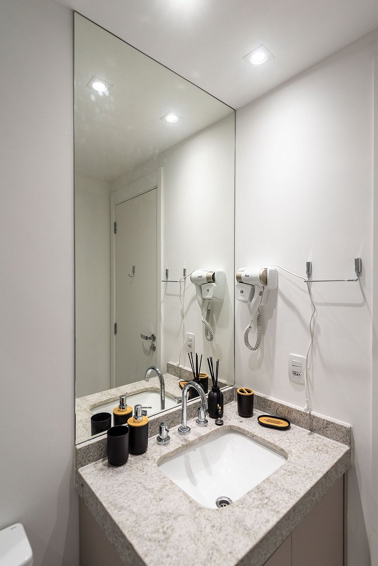 Brand New Studio Excellent Location