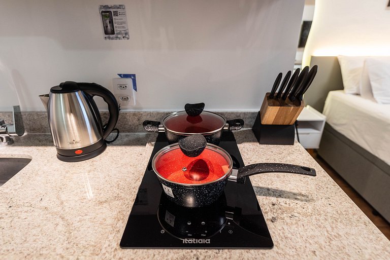 Prox. Metrô Ana Rosa! Studio Completo c/ Sofá-Cama