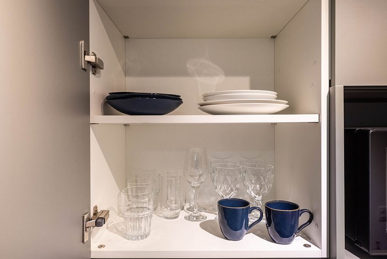 Prox. Metrô Ana Rosa! Studio Completo c/ Sofá-Cama