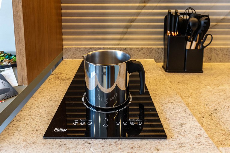 Novo Studio Completo Prox. Metrô Ana Rosa!