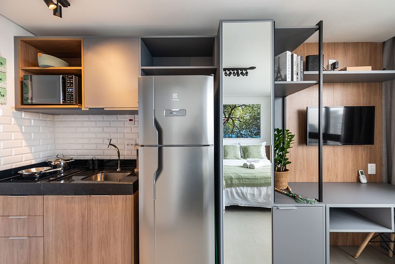 Muito Bem Localizado, Conforto Com Ar-Condicionado