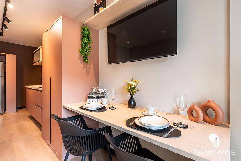 Studio Completo c/ Sofá-Cama e Prox. do Metrô!