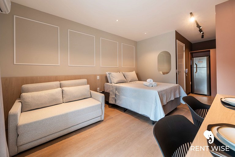 Studio Completo c/ Sofá-Cama e Prox. do Metrô!