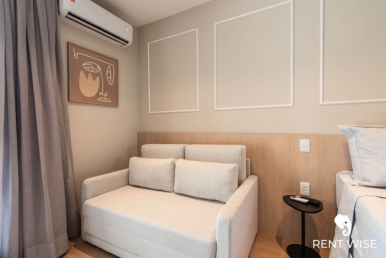 Studio Completo c/ Sofá-Cama e Prox. do Metrô!