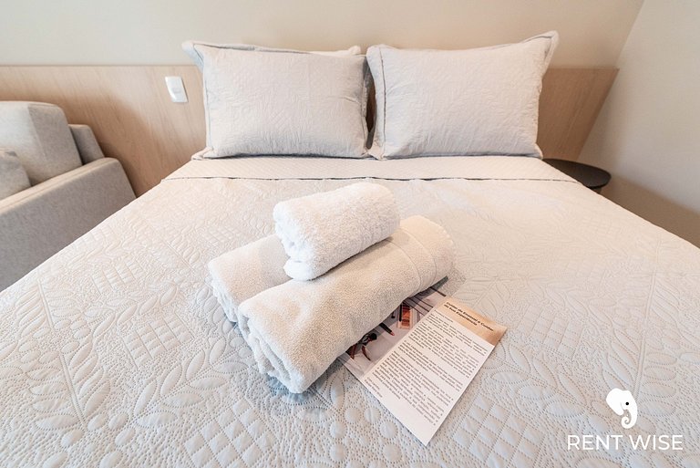 Studio Completo c/ Sofá-Cama e Prox. do Metrô!