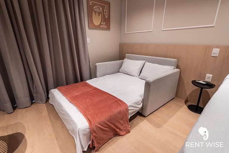 Studio Completo c/ Sofá-Cama e Prox. do Metrô!