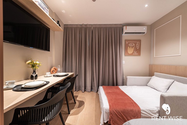 Studio Completo c/ Sofá-Cama e Prox. do Metrô!