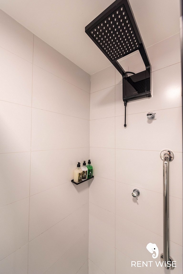 Studio Completo c/ Sofá-Cama e Prox. do Metrô!