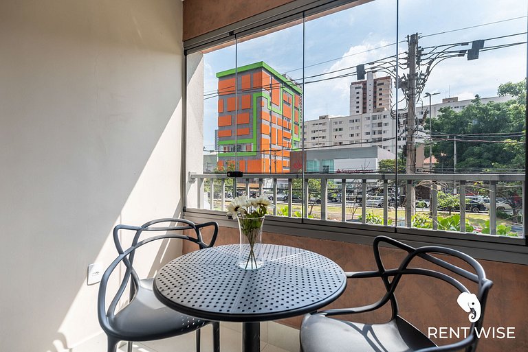 Studio Completo c/ Sofá-Cama e Prox. do Metrô!