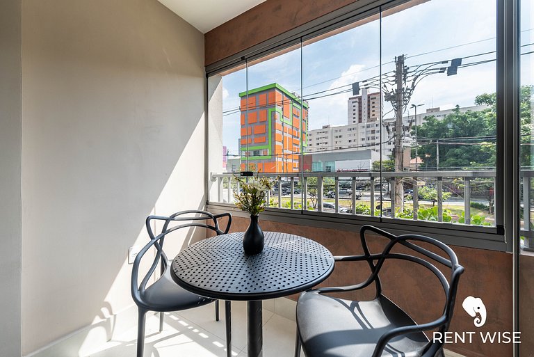 Studio Completo c/ Sofá-Cama e Prox. do Metrô!