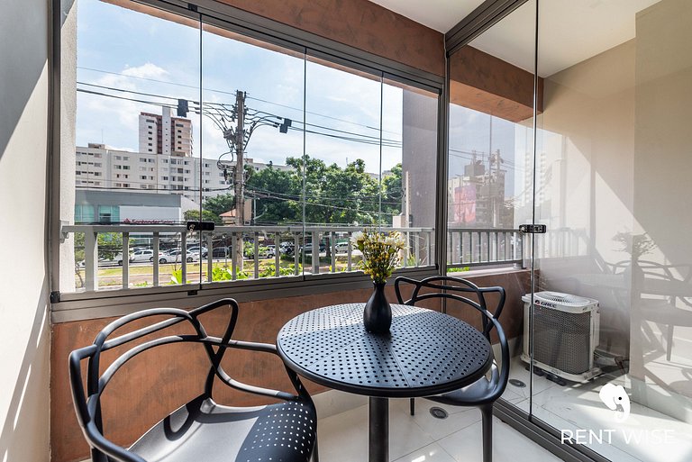 Studio Completo c/ Sofá-Cama e Prox. do Metrô!