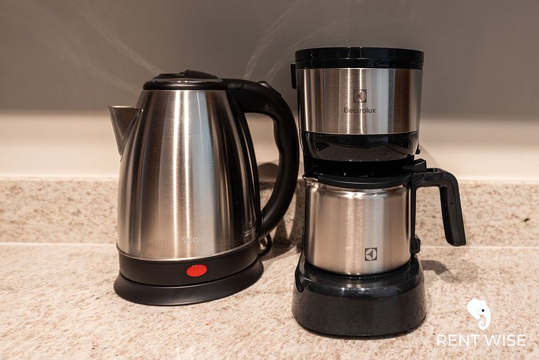 Studio Completo c/ Sofá-Cama e Prox. do Metrô!