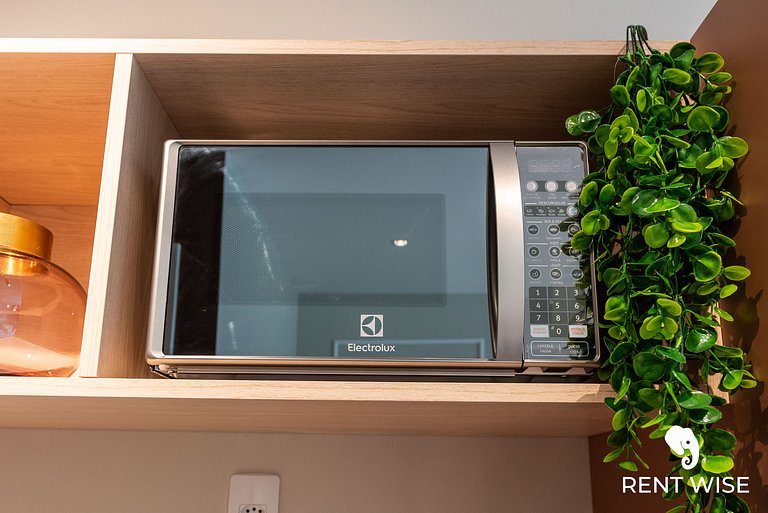 Studio Completo c/ Sofá-Cama e Prox. do Metrô!