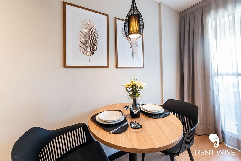 Studio Completo Recém Reformado e Prox. ao Metrô!