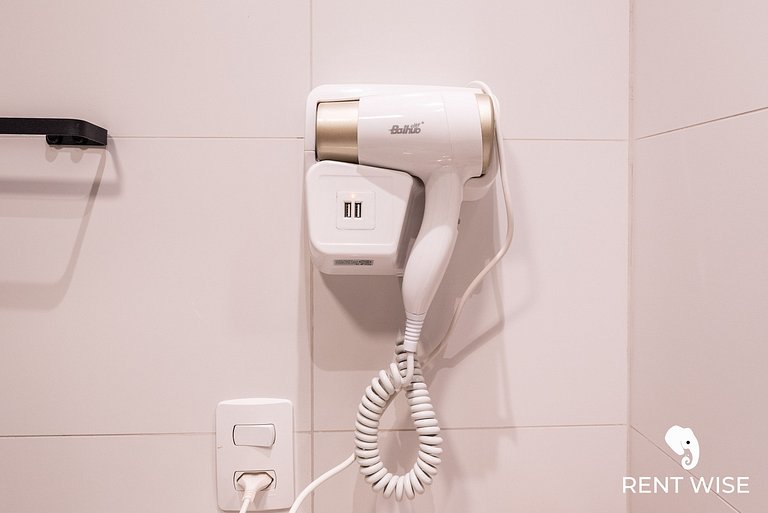 Studio Completo Recém Reformado e Prox. ao Metrô!