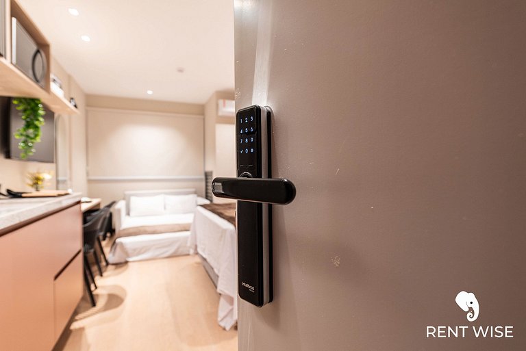 Studio Completo c/ Sofá-Cama e Prox. do Metrô!