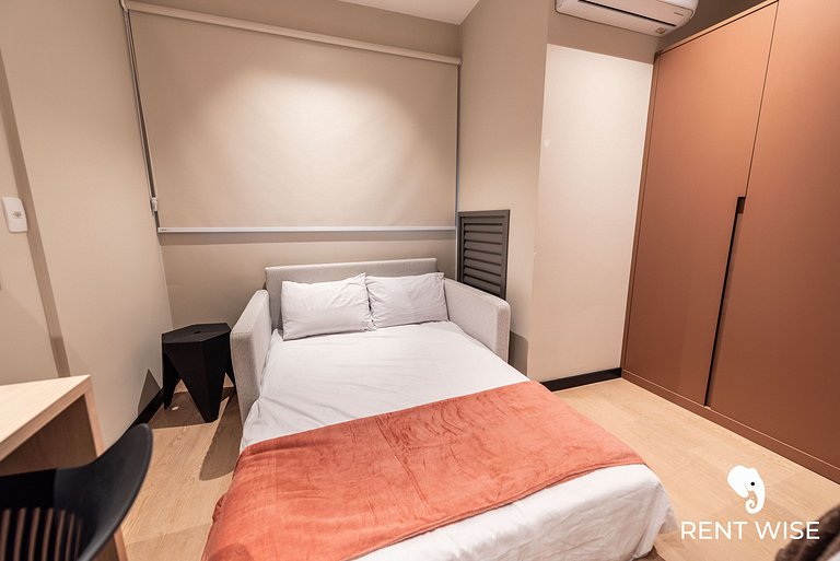 Studio Completo c/ Sofá-Cama e Prox. do Metrô!