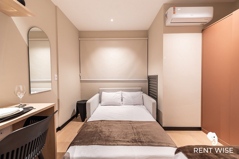 Studio Completo c/ Sofá-Cama e Prox. do Metrô!