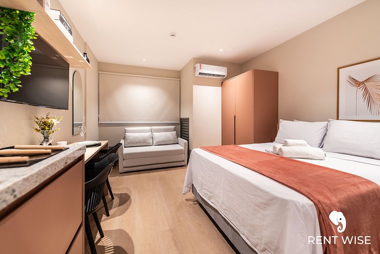 Studio Completo c/ Sofá-Cama e Prox. do Metrô!