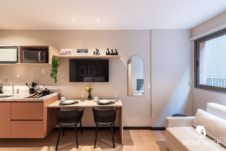 Studio Completo c/ Sofá-Cama e Prox. do Metrô!