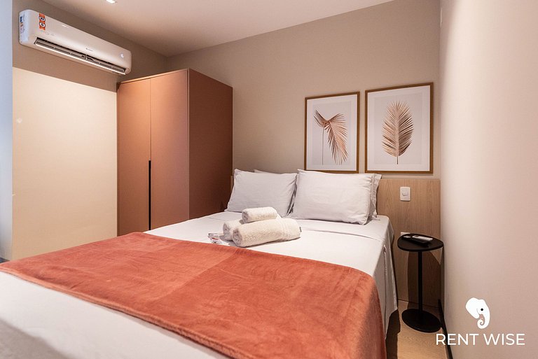 Studio Completo c/ Sofá-Cama e Prox. do Metrô!