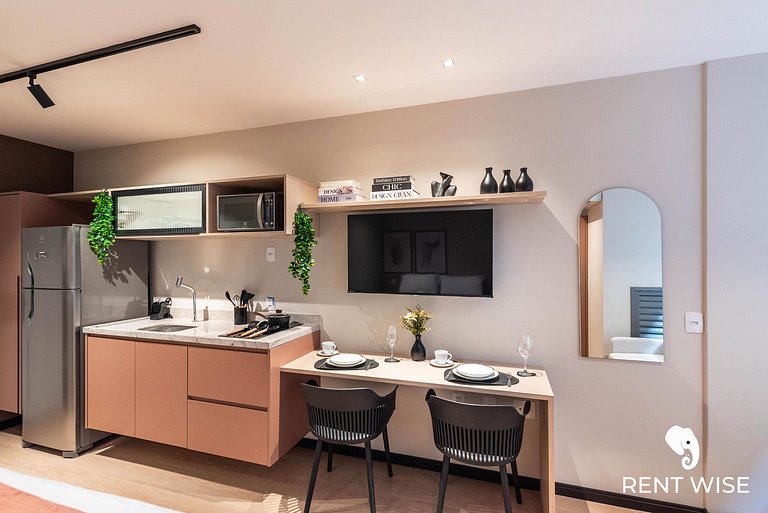 Studio Completo c/ Sofá-Cama e Prox. do Metrô!