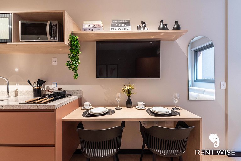 Studio Completo c/ Sofá-Cama e Prox. do Metrô!