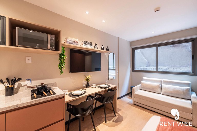 Studio Completo c/ Sofá-Cama e Prox. do Metrô!