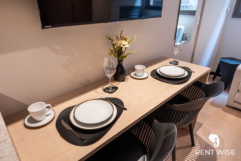 Studio Completo c/ Sofá-Cama e Prox. do Metrô!