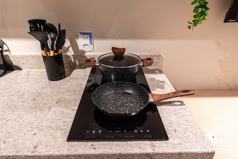 Studio Completo c/ Sofá-Cama e Prox. do Metrô!