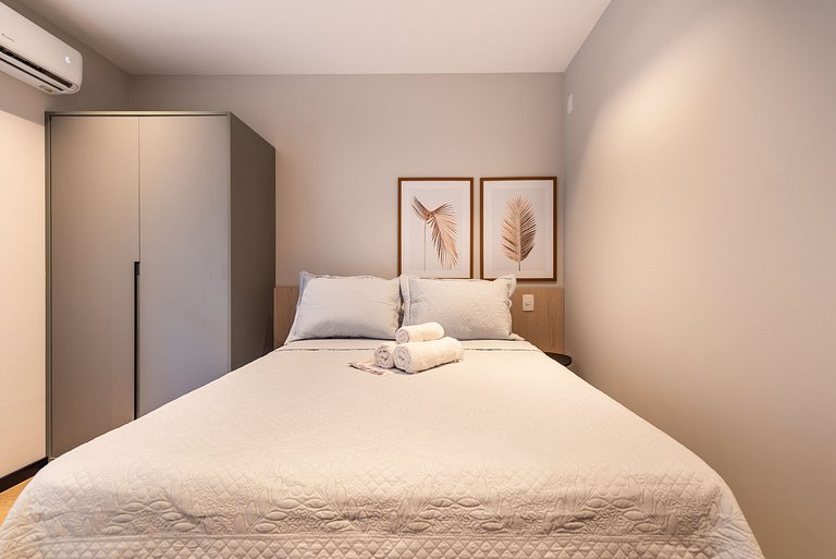 Studio Completo c/ Sofá-Cama e Prox. do Metrô!