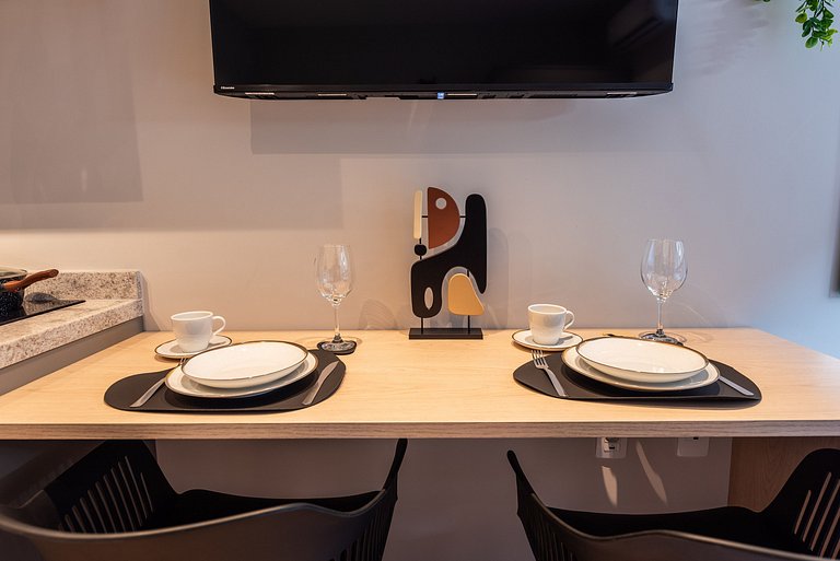 Studio Completo c/ Sofá-Cama e Prox. do Metrô!