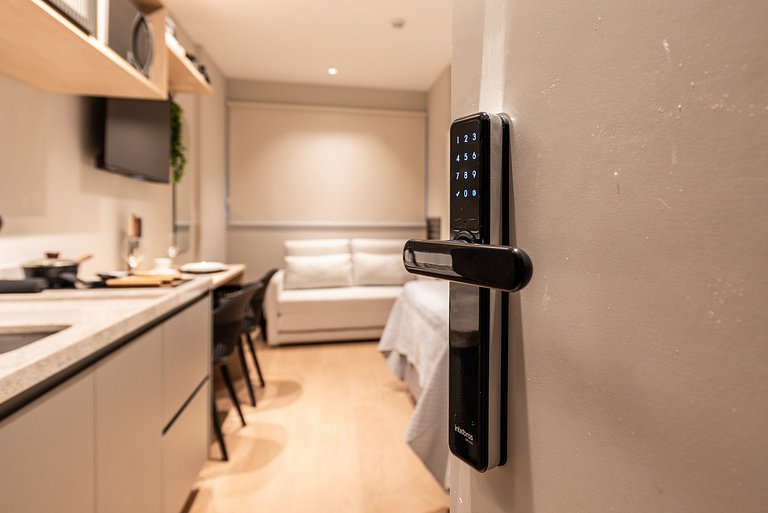 Studio Completo c/ Sofá-Cama e Prox. do Metrô!