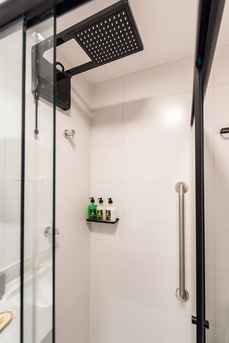 Studio Completo c/ Sofá-Cama e Prox. do Metrô!