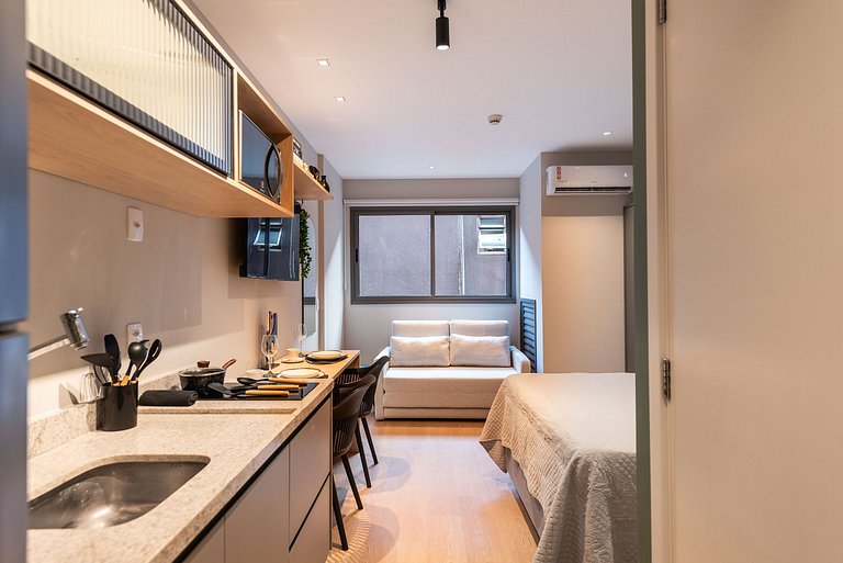 Studio Completo c/ Sofá-Cama e Prox. do Metrô!