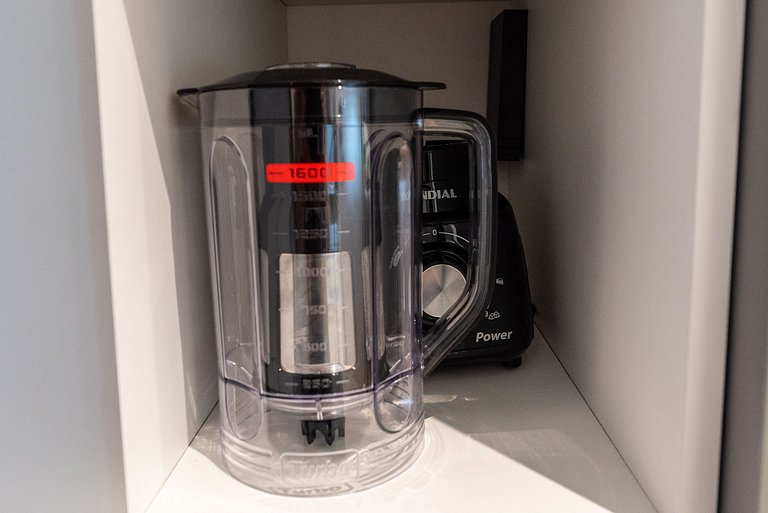 Studio Completo c/ Sofá-Cama e Prox. do Metrô!