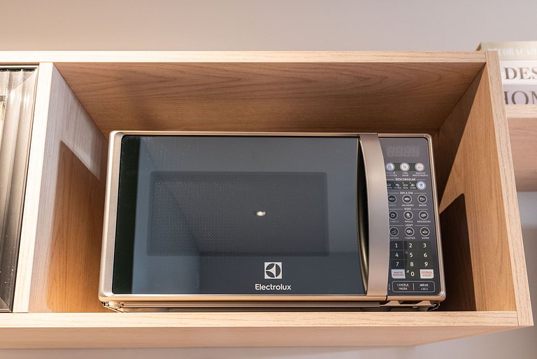 Studio Completo c/ Sofá-Cama e Prox. do Metrô!